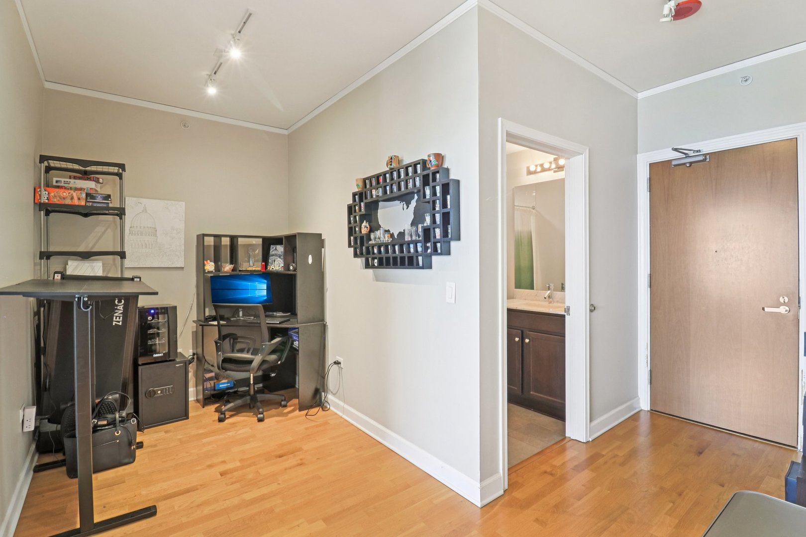 1901 S Calumet Avenue Unit: 2306