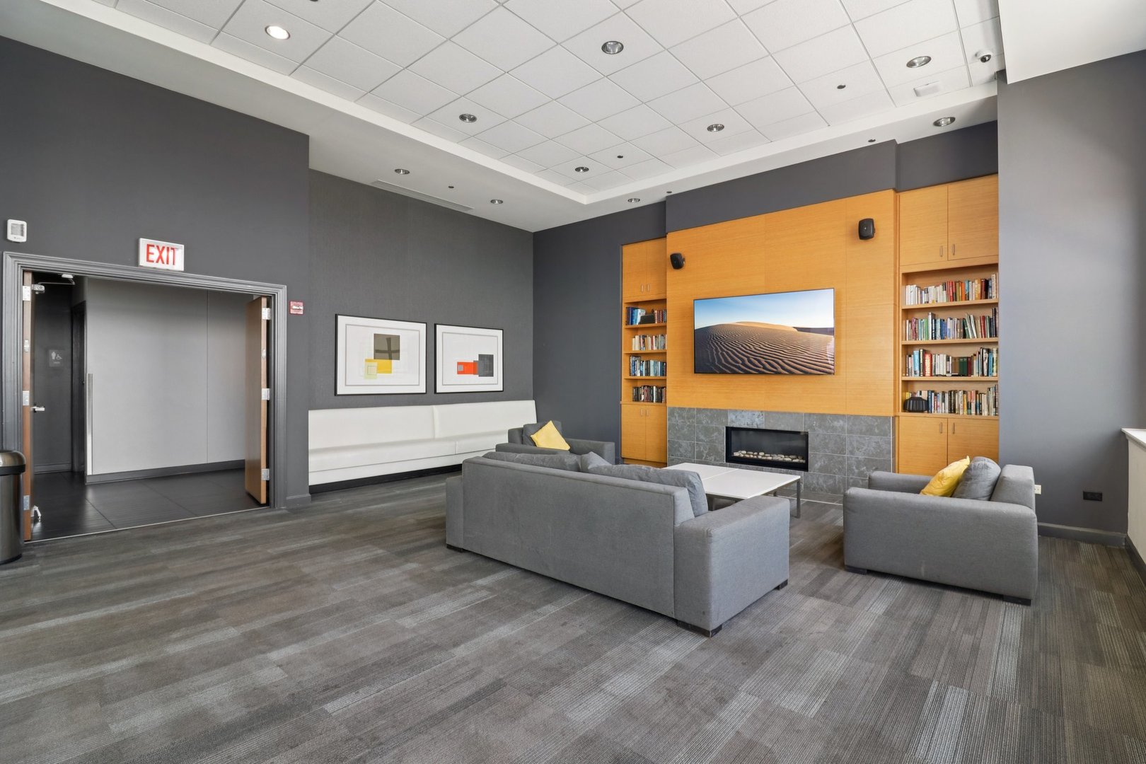 1901 S Calumet Avenue Unit: 2306