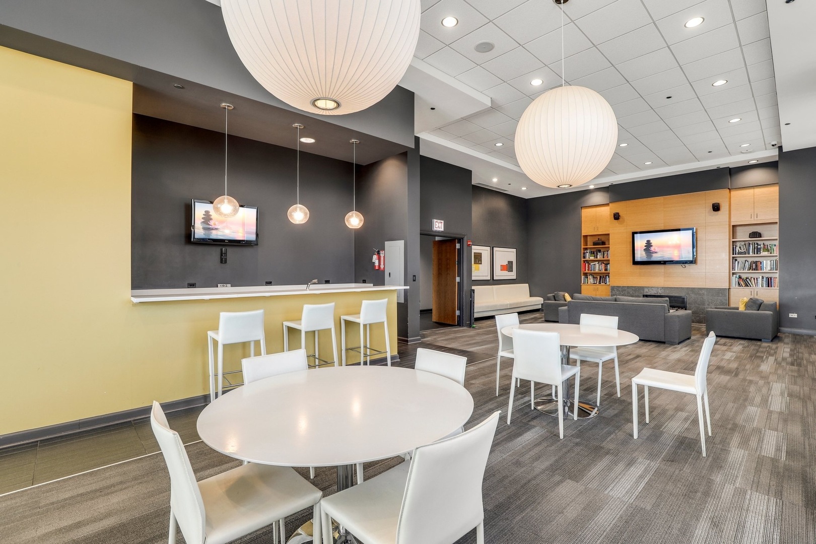 1901 S Calumet Avenue Unit: 2306