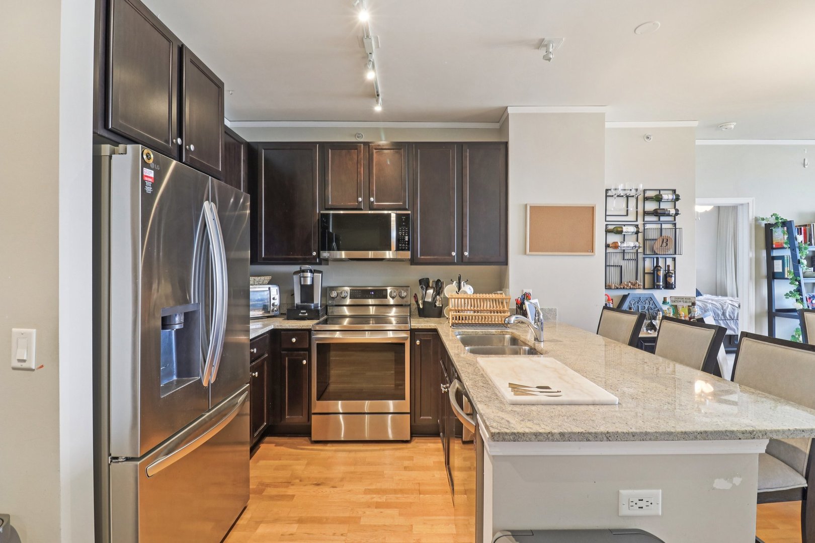 1901 S Calumet Avenue Unit: 2306