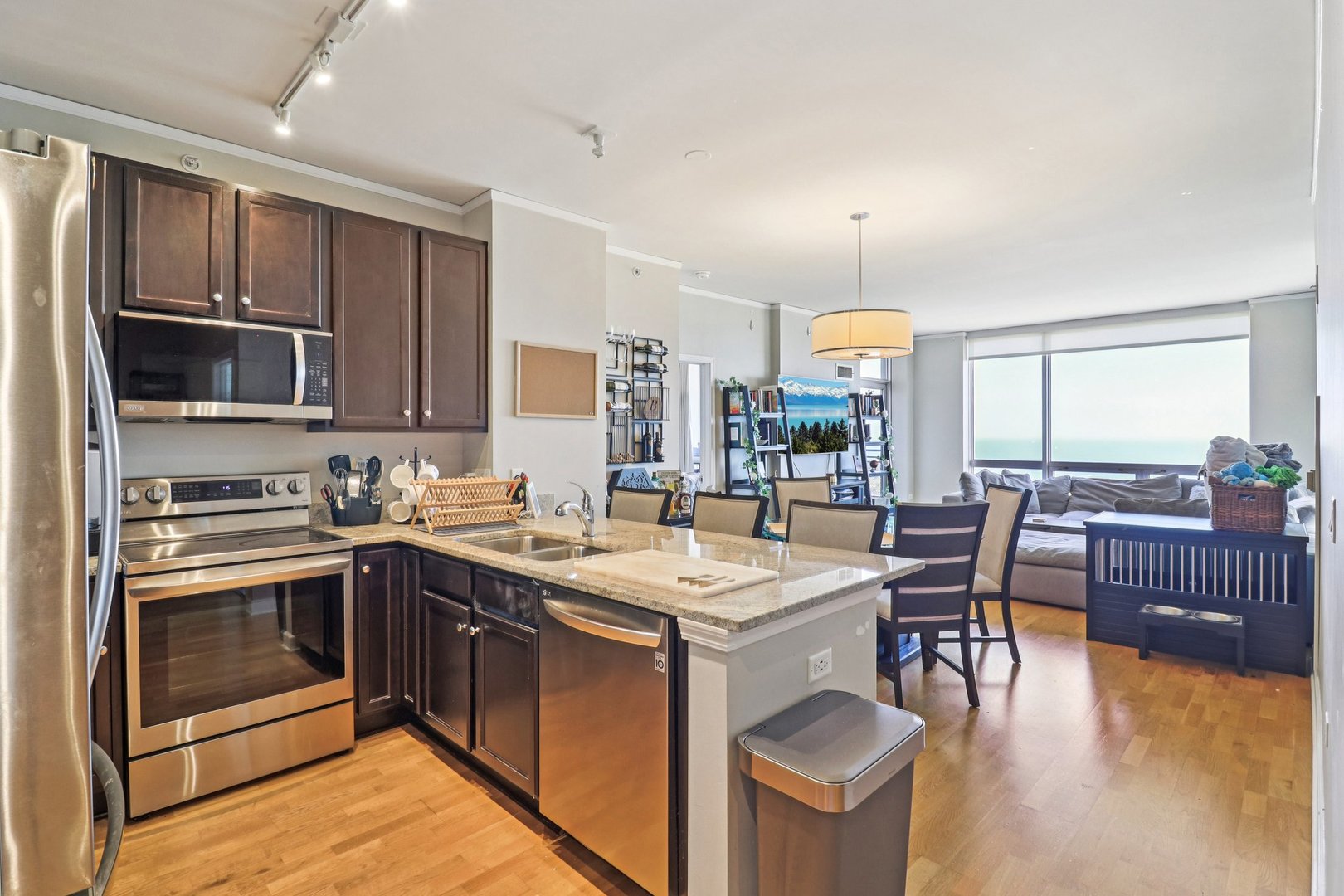 1901 S Calumet Avenue Unit: 2306