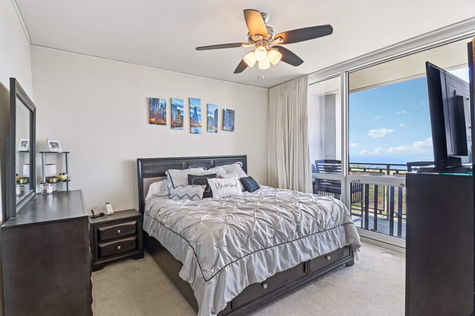 1901 S Calumet Avenue Unit: 2306