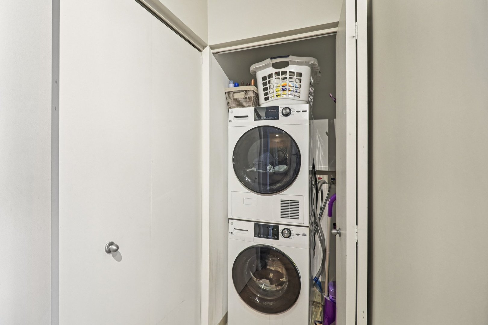 1901 S Calumet Avenue Unit: 2306