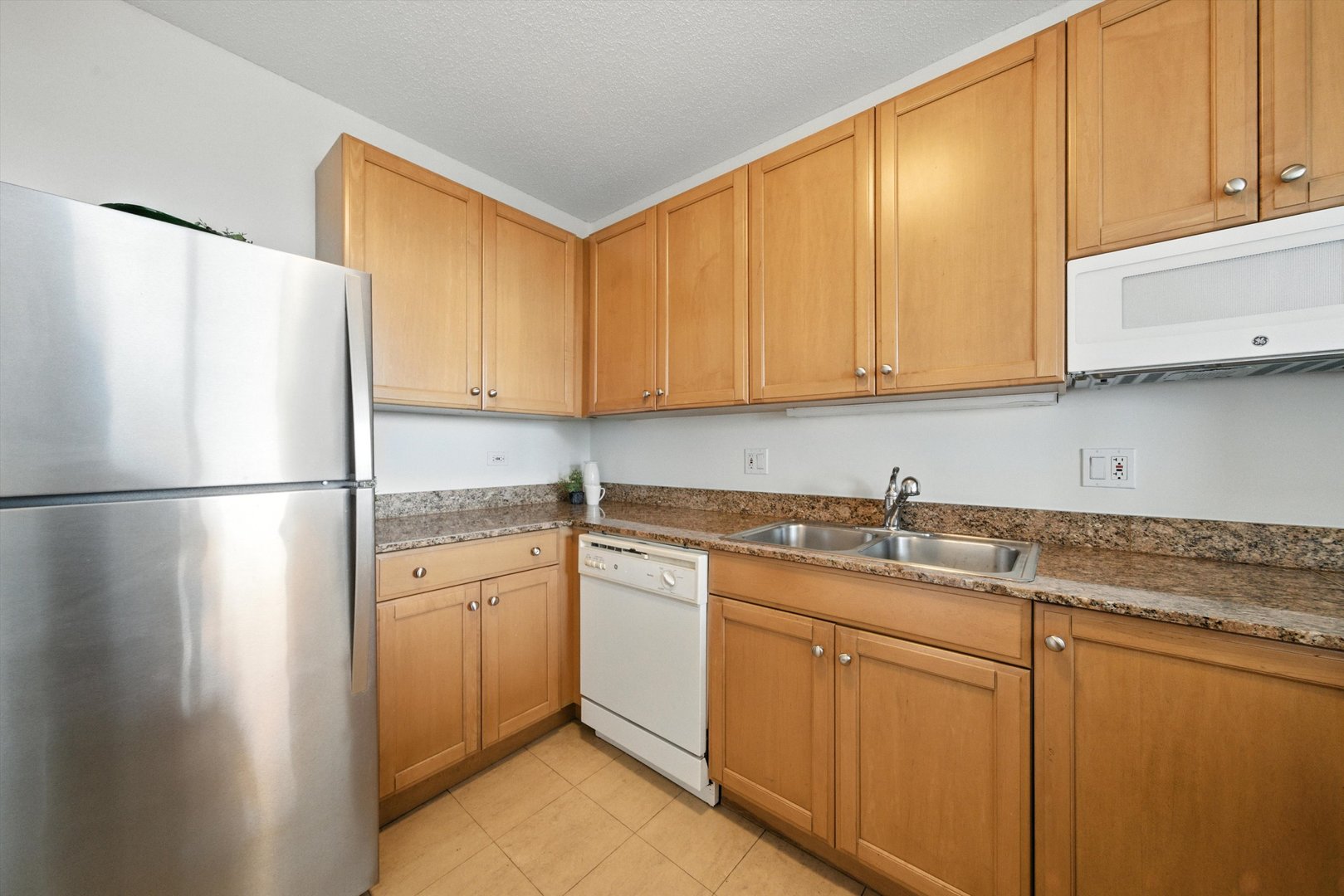 400 N La Salle Drive Unit: 2908