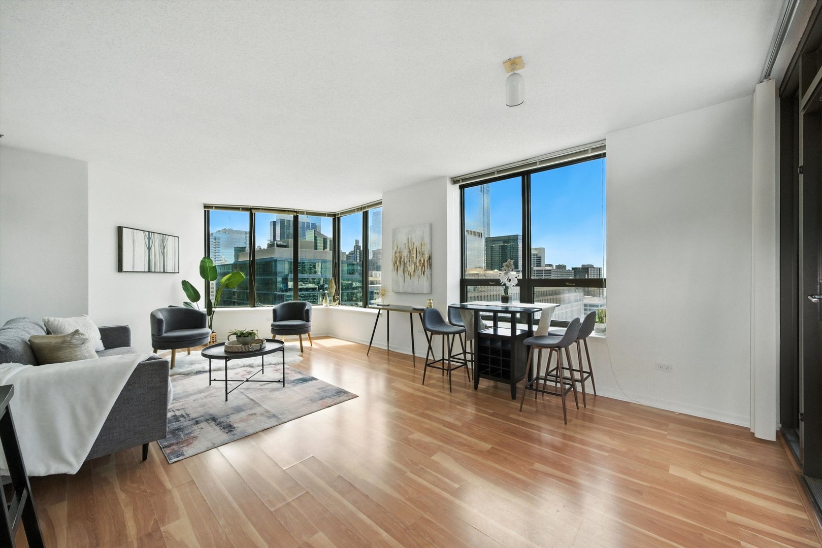 400 N La Salle Drive Unit: 2908