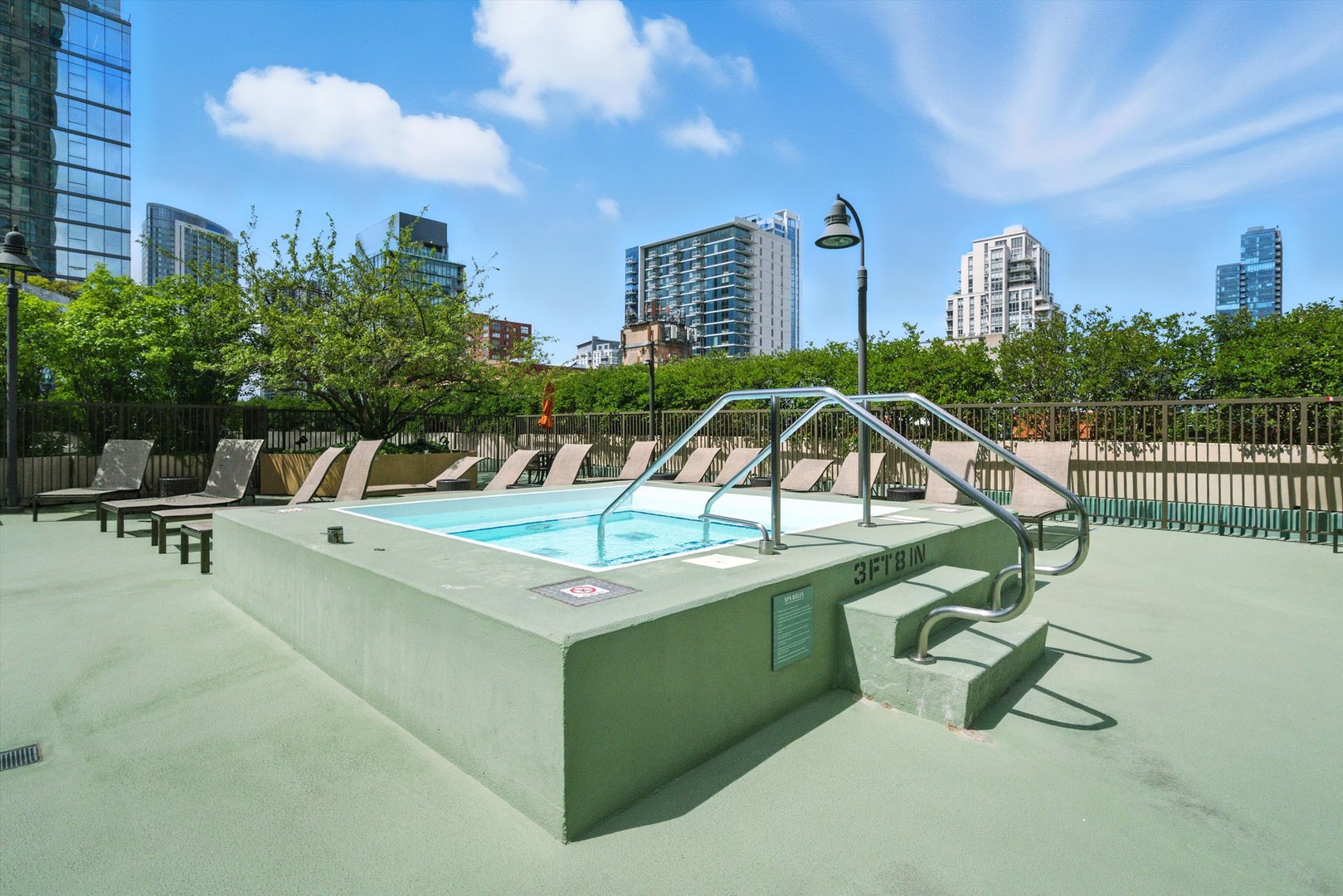 400 N La Salle Drive Unit: 2908