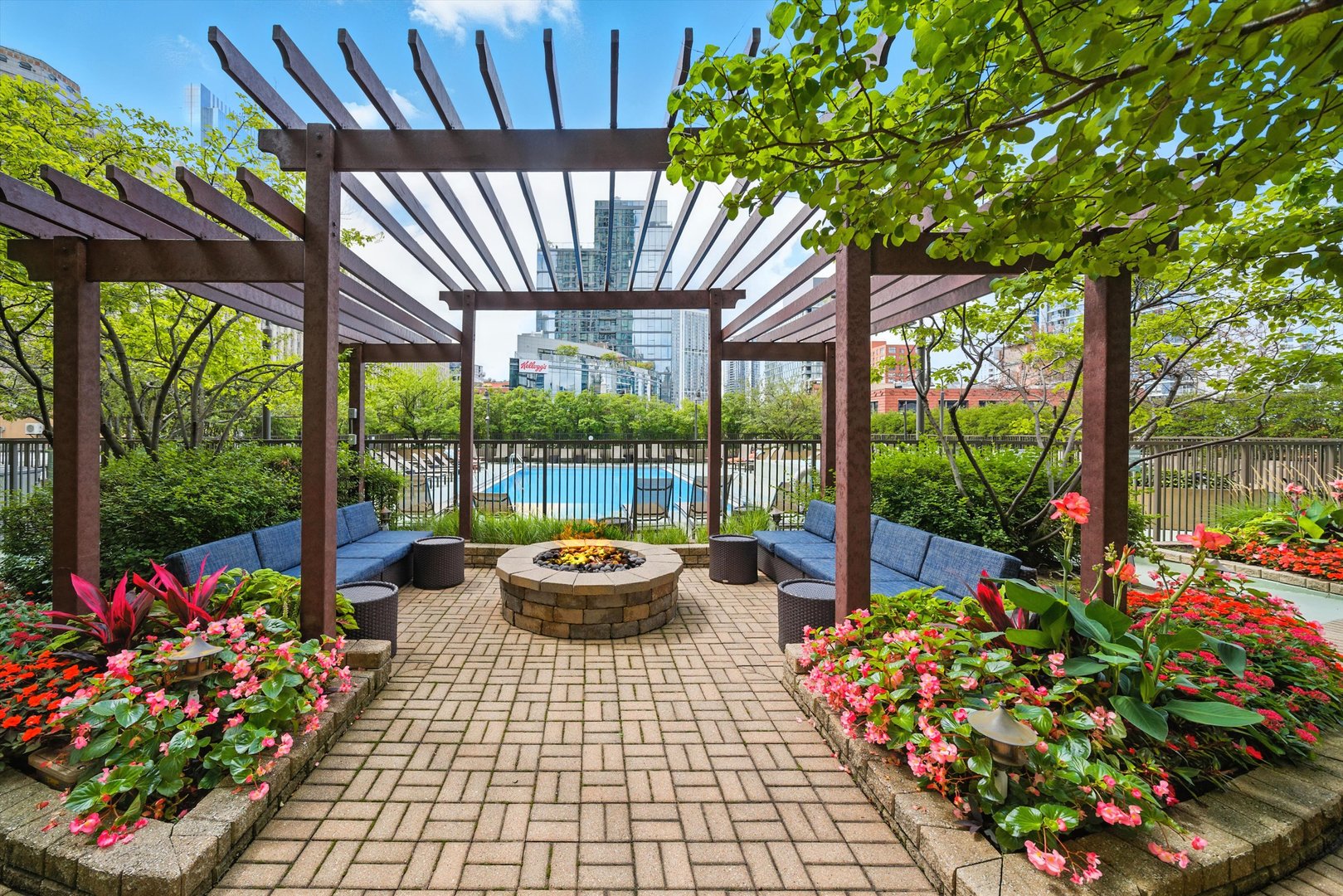 400 N La Salle Drive Unit: 2908