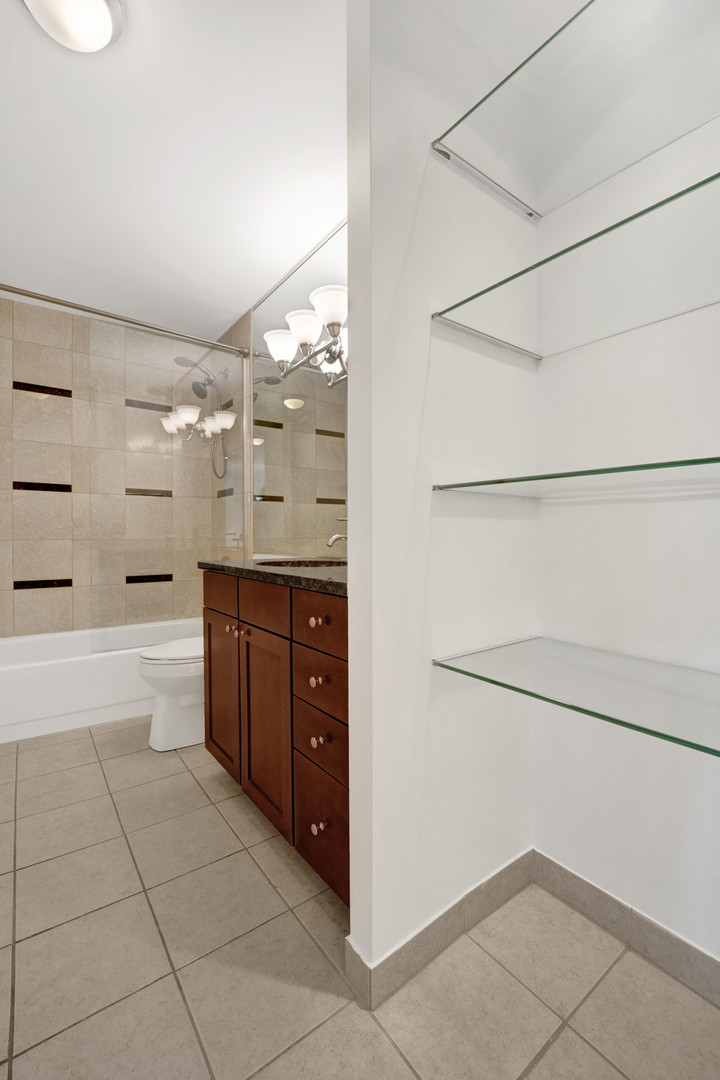 30 E Huron Street Unit: 4110