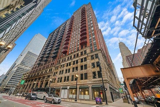 208 W Washington Street Unit: 1606