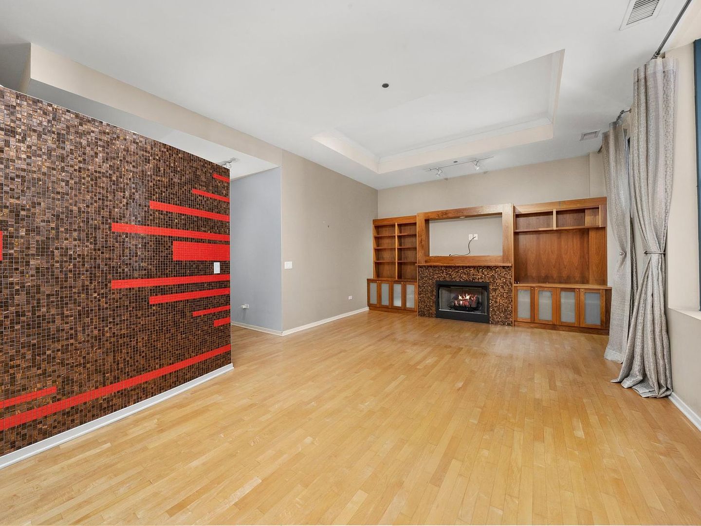 208 W Washington Street Unit: 1606