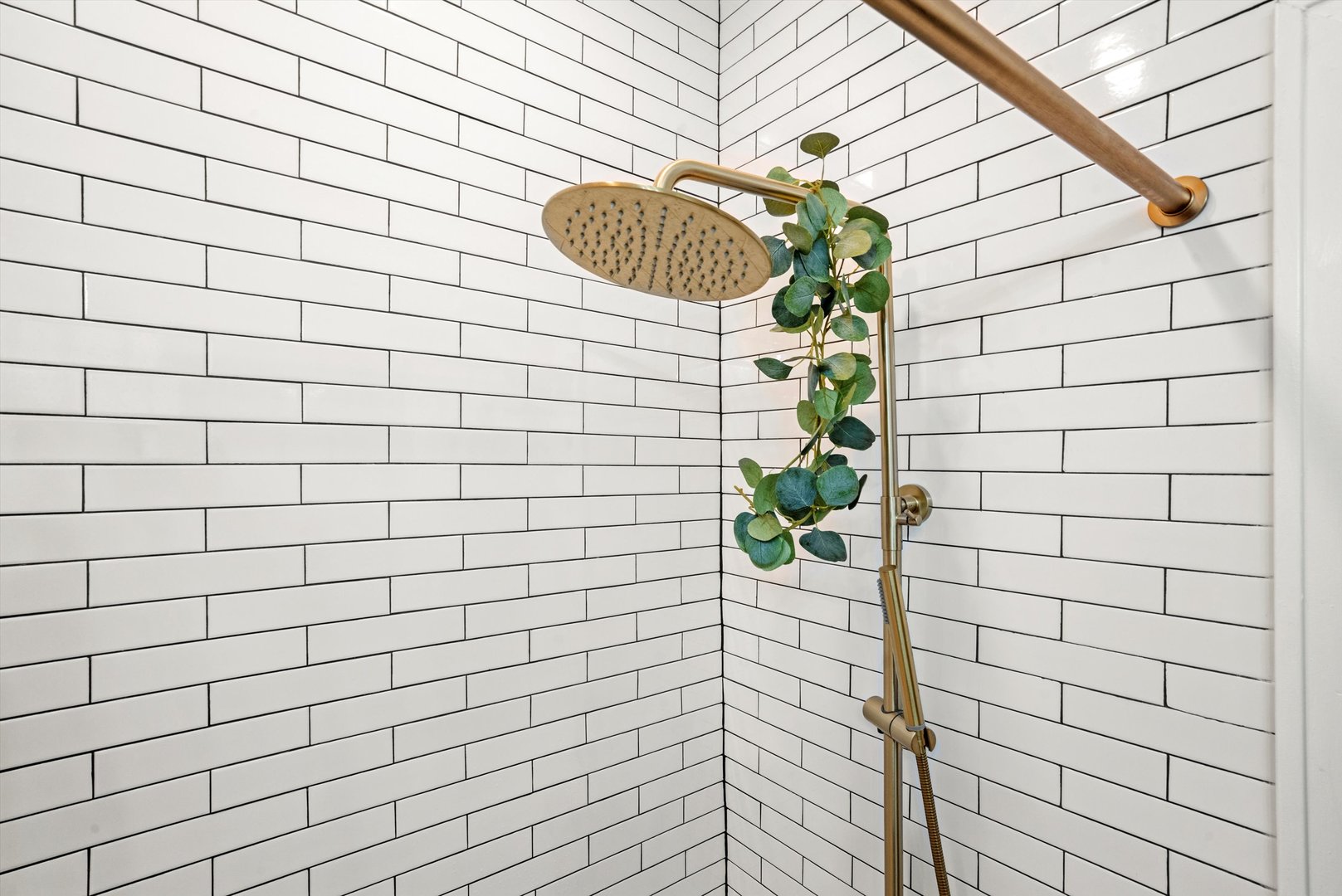 4006 W WELLINGTON Avenue Unit: 3