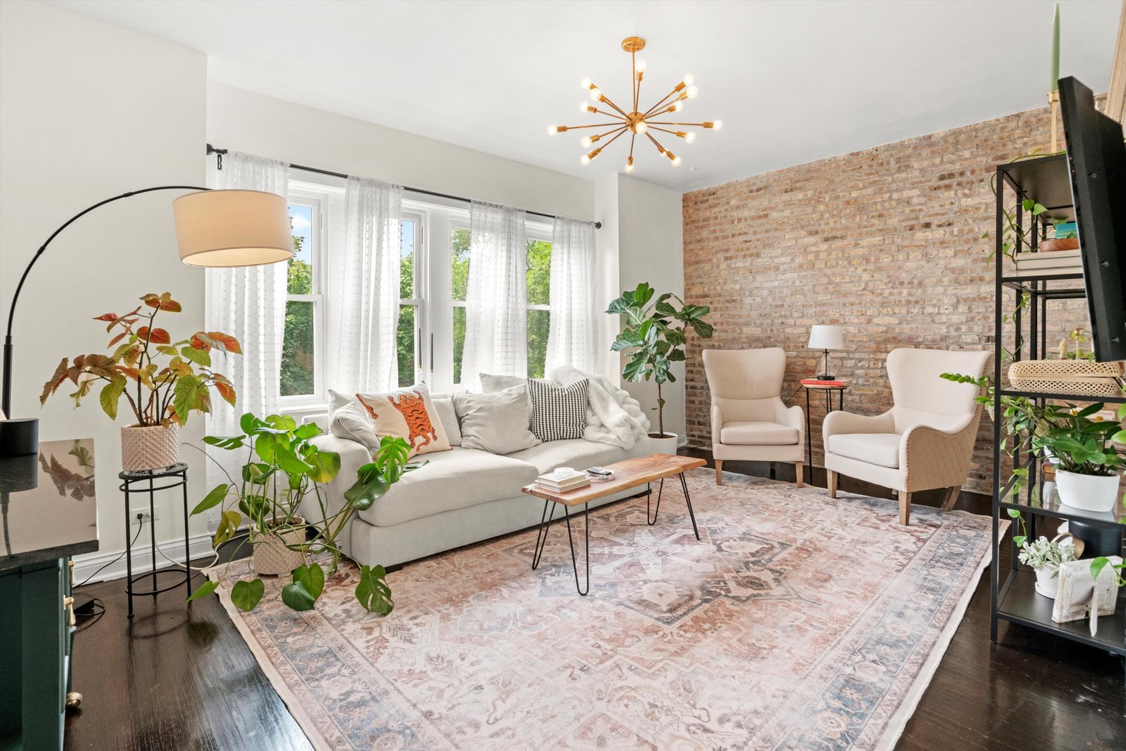 4006 W WELLINGTON Avenue Unit: 3