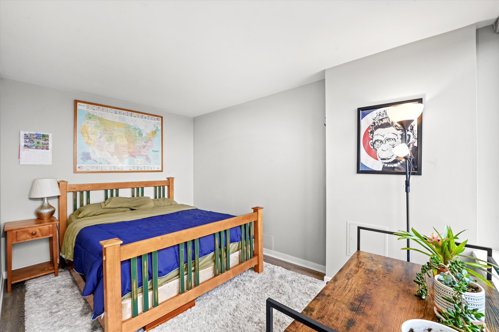 1560 N Sandburg Terrace Unit: 1209J