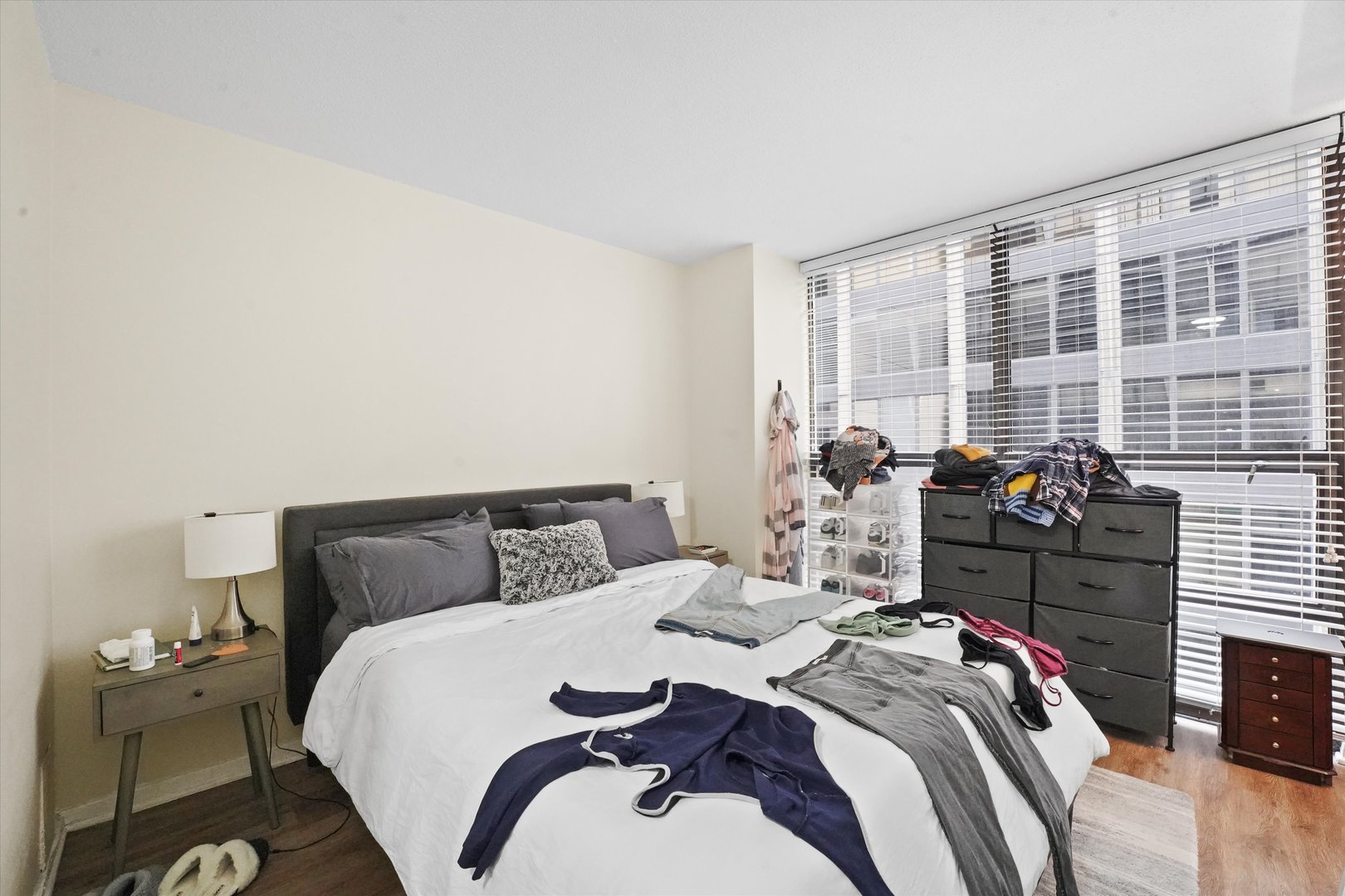 230 E Ontario Street Unit: 603