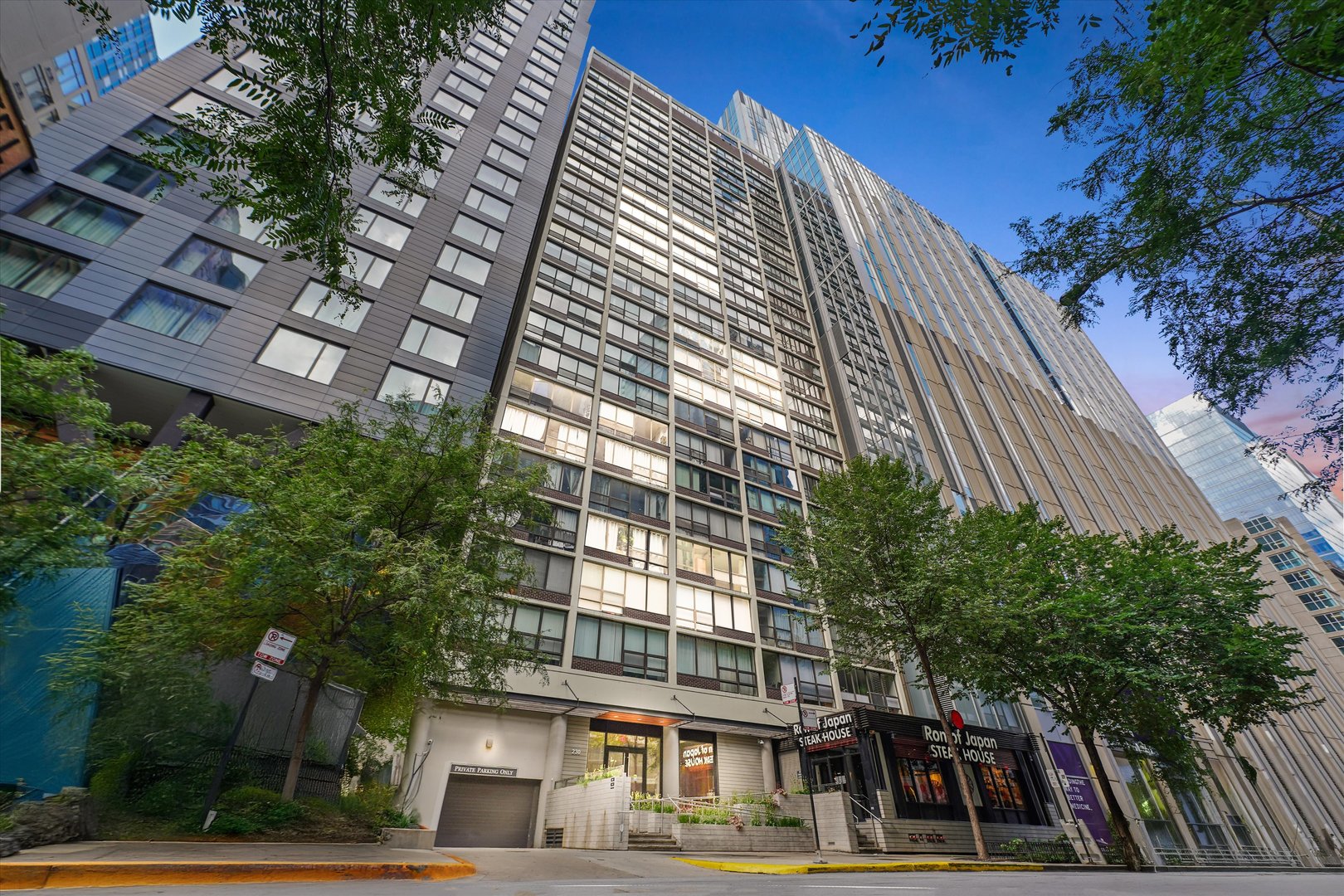 230 E Ontario Street Unit: 603