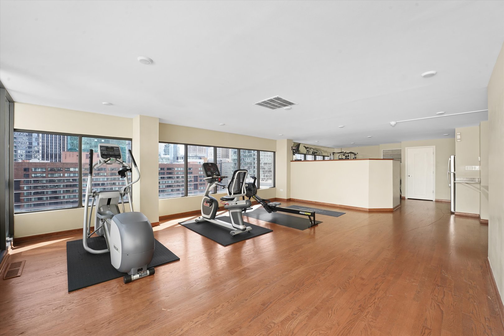 230 E Ontario Street Unit: 603