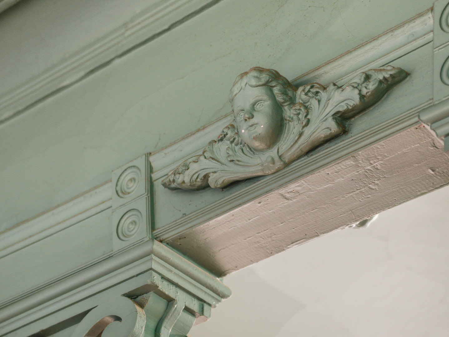 639 W Schubert Avenue