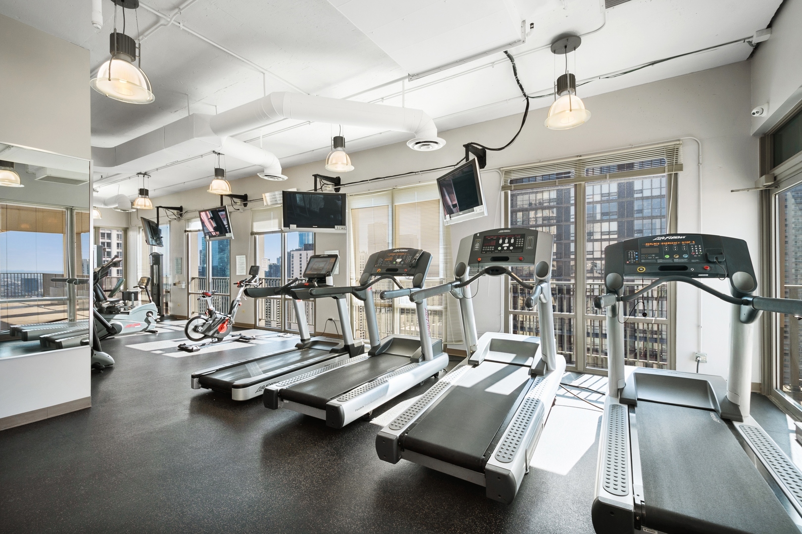 2 E ERIE Street Unit: 1414