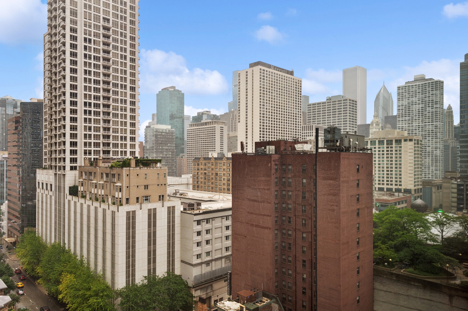 2 E ERIE Street Unit: 1414