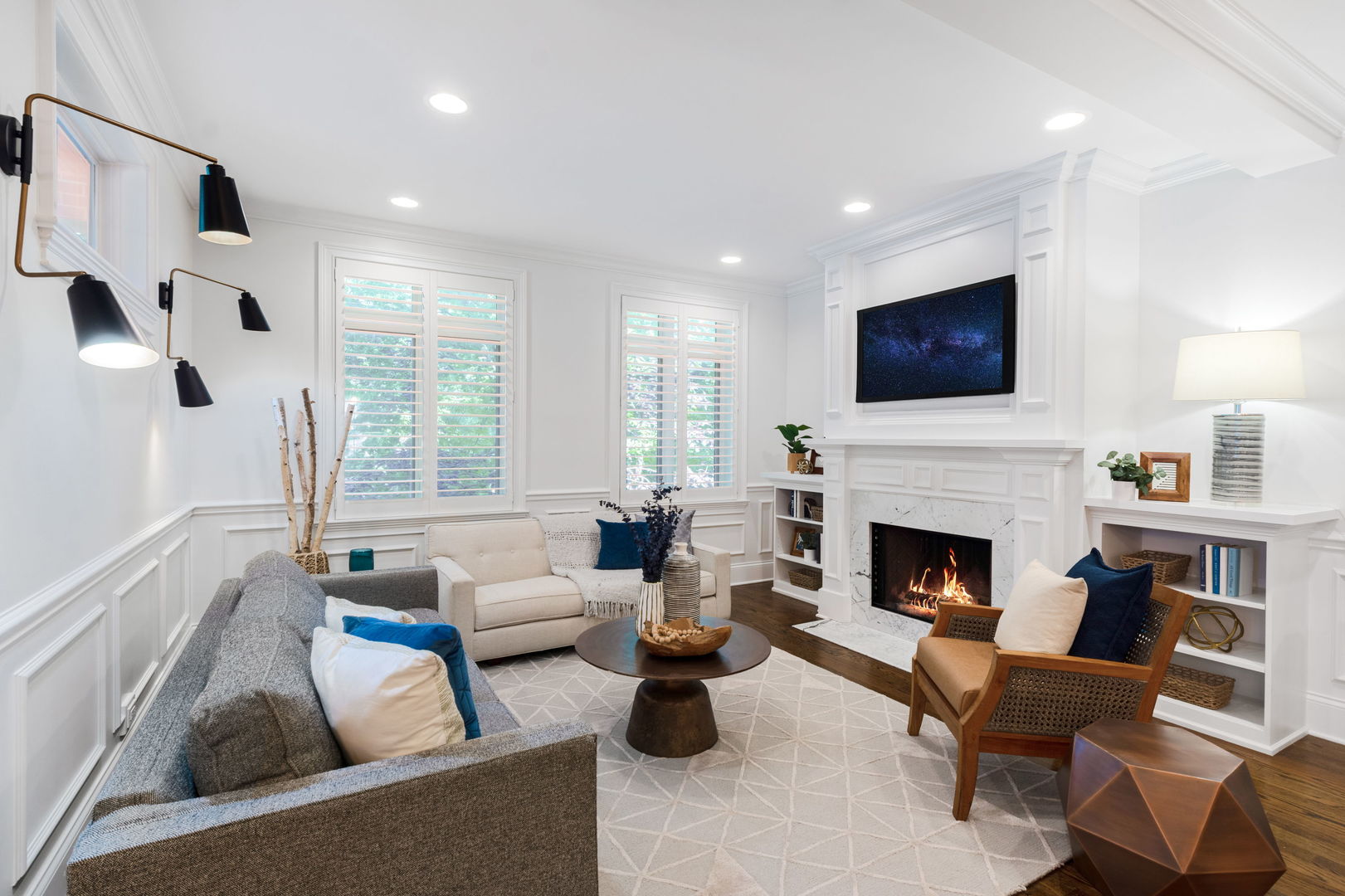 1833 W Addison Street Unit: 2