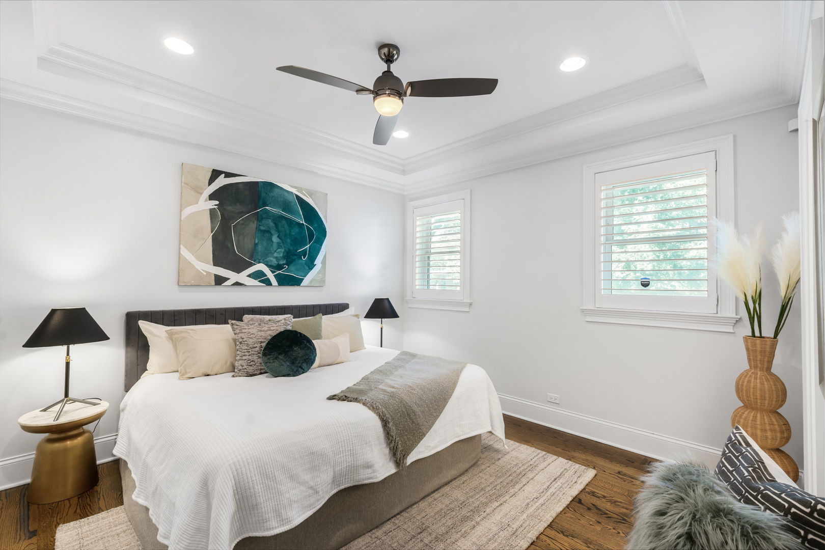 1833 W Addison Street Unit: 2