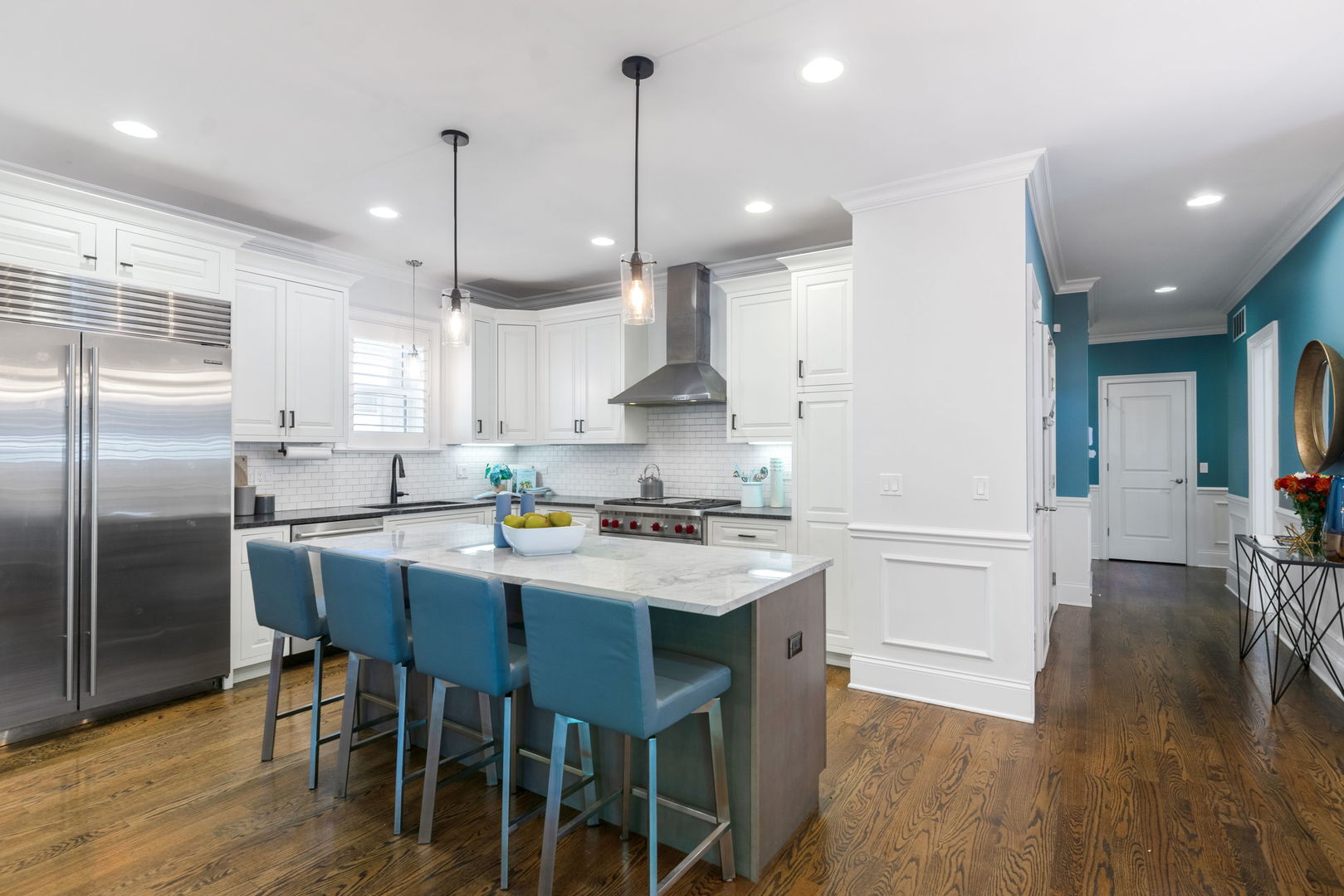 1833 W Addison Street Unit: 2