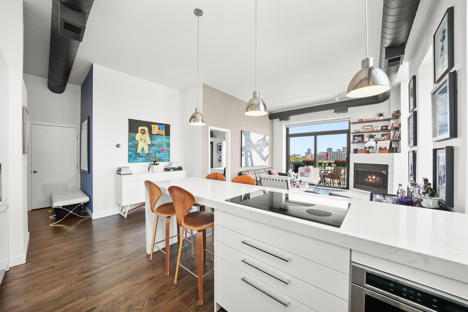 811 S Lytle Street Unit: 612