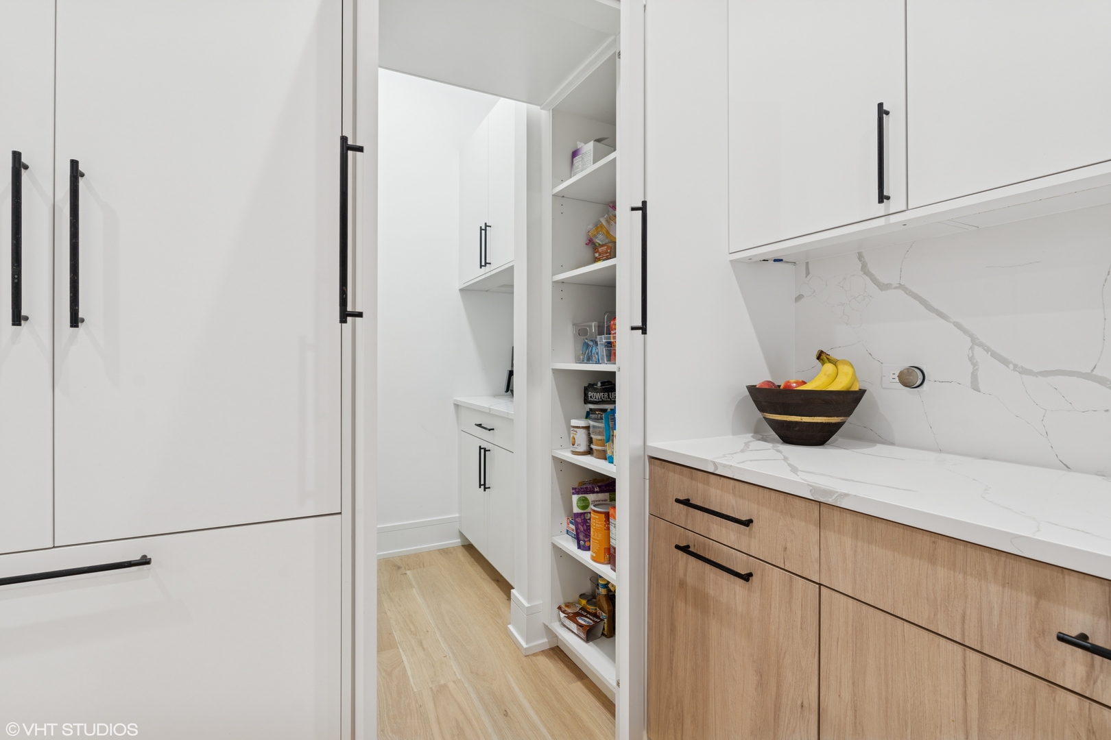 1714 N Washtenaw Avenue Unit: 1