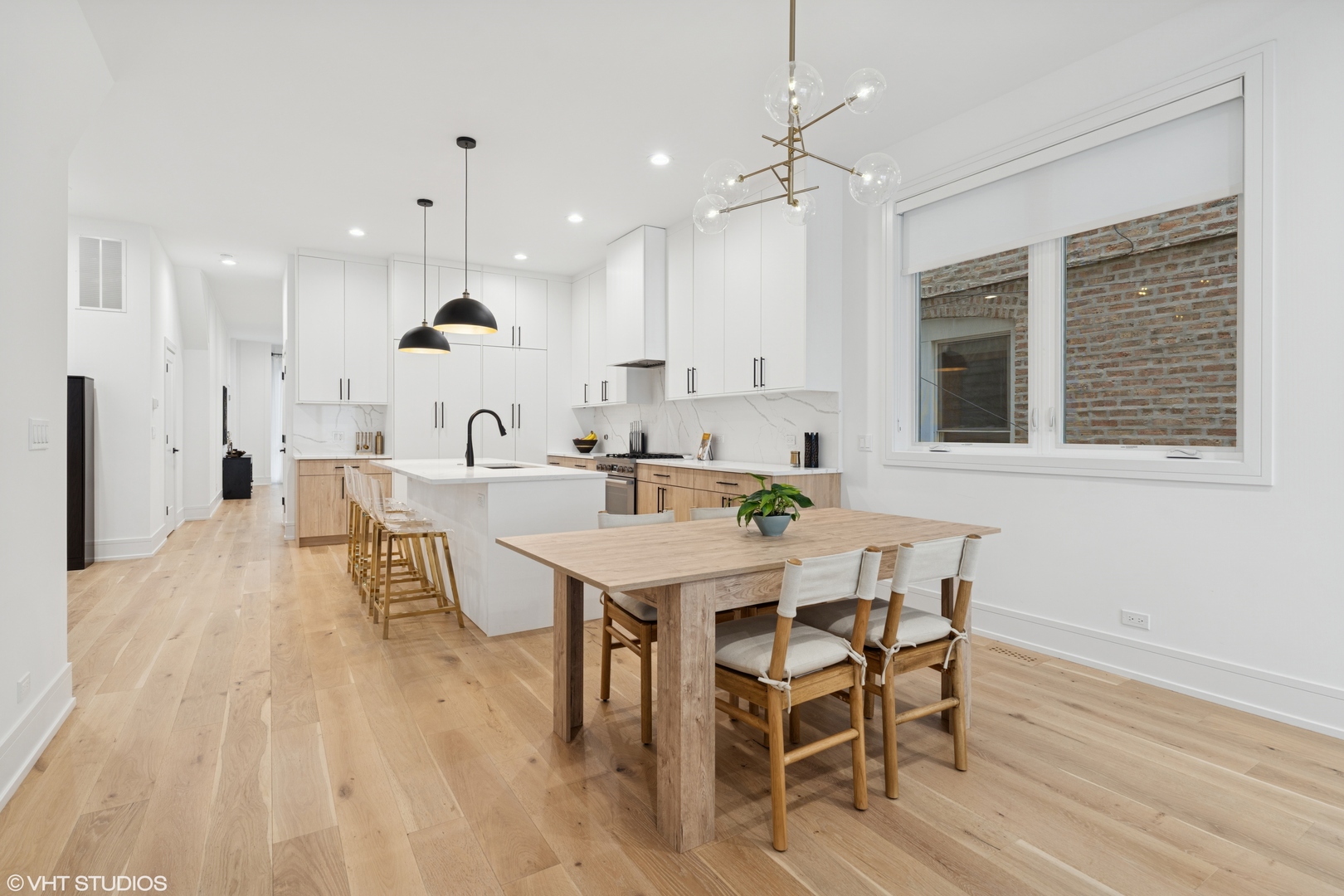 1714 N Washtenaw Avenue Unit: 1