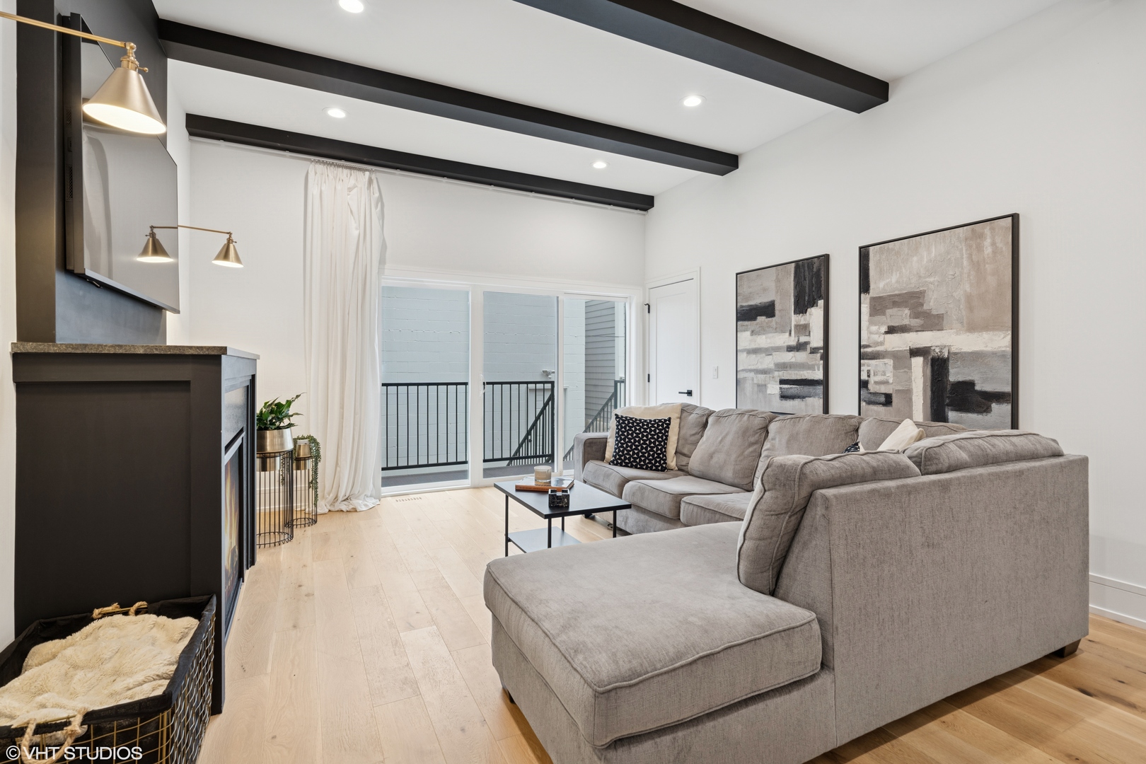 1714 N Washtenaw Avenue Unit: 1