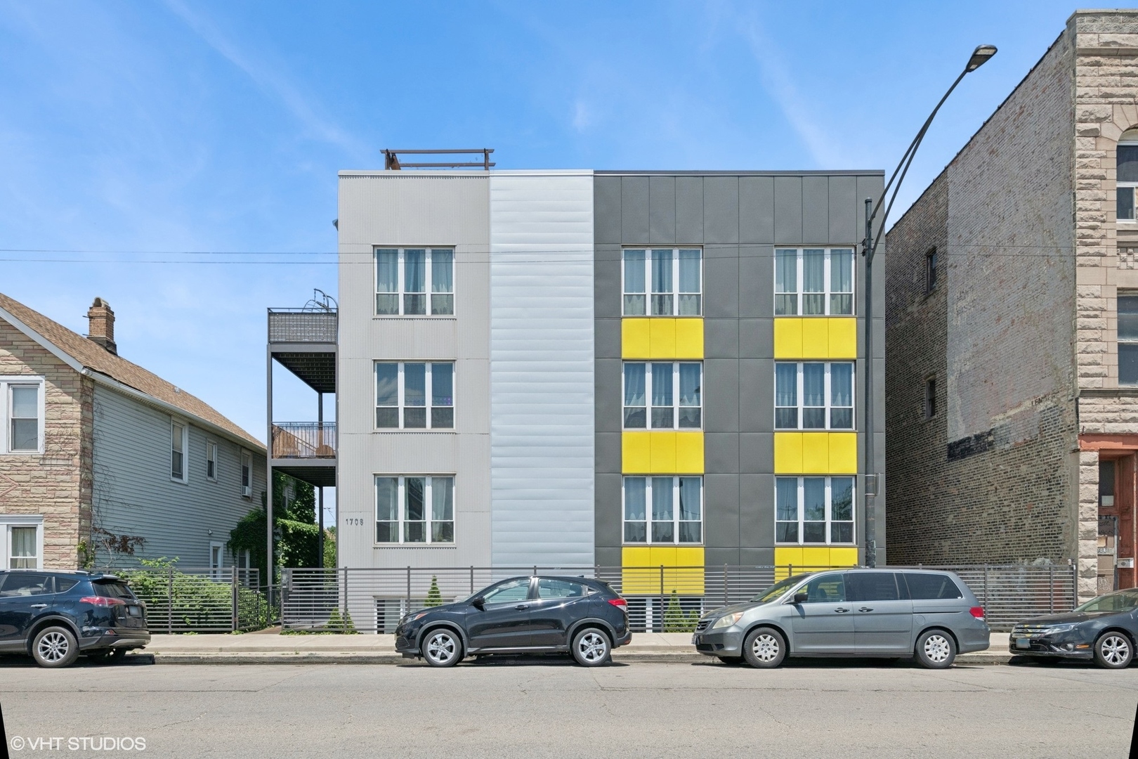 1708 W CERMAK Road Unit: 2E
