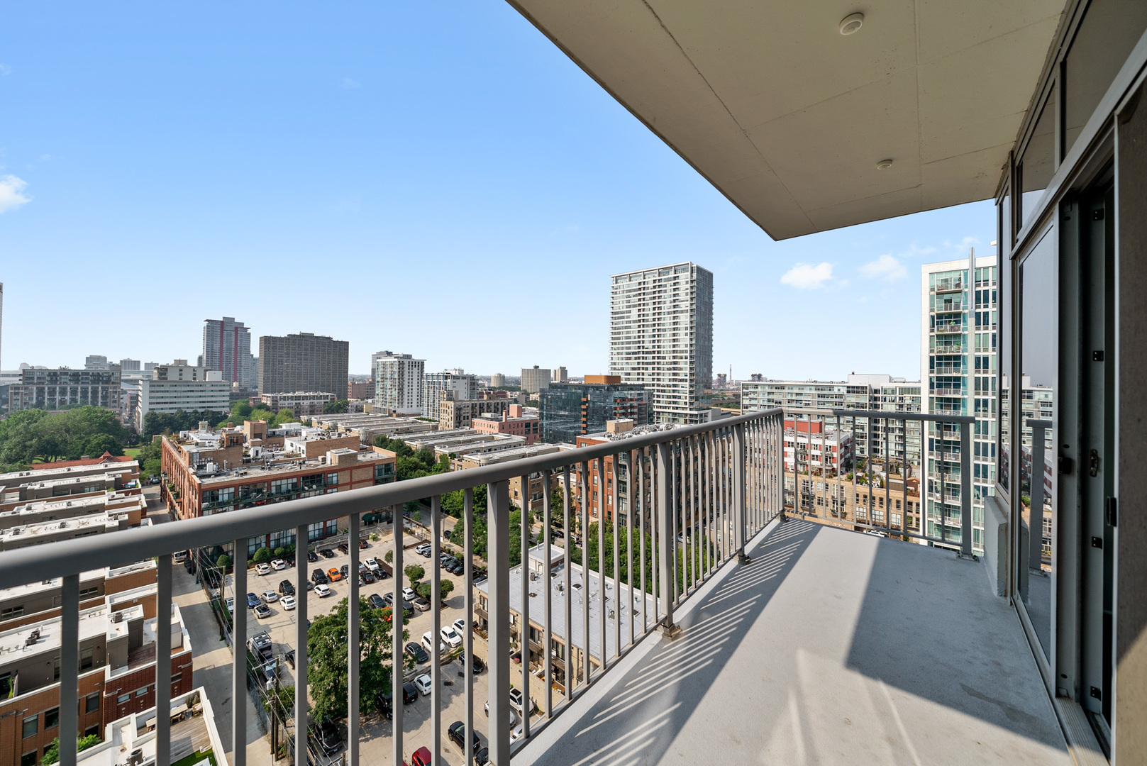 1600 S Prairie Avenue Unit: 1507