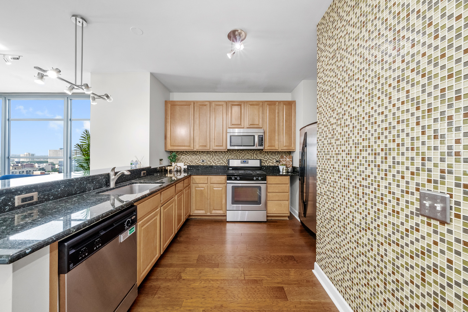 1600 S Prairie Avenue Unit: 1507