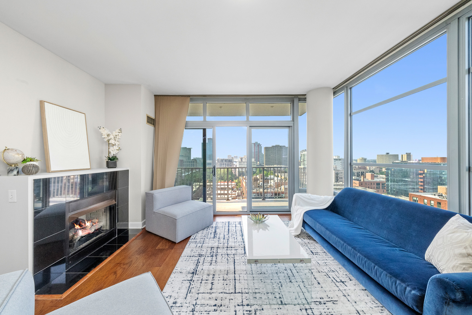 1600 S Prairie Avenue Unit: 1507
