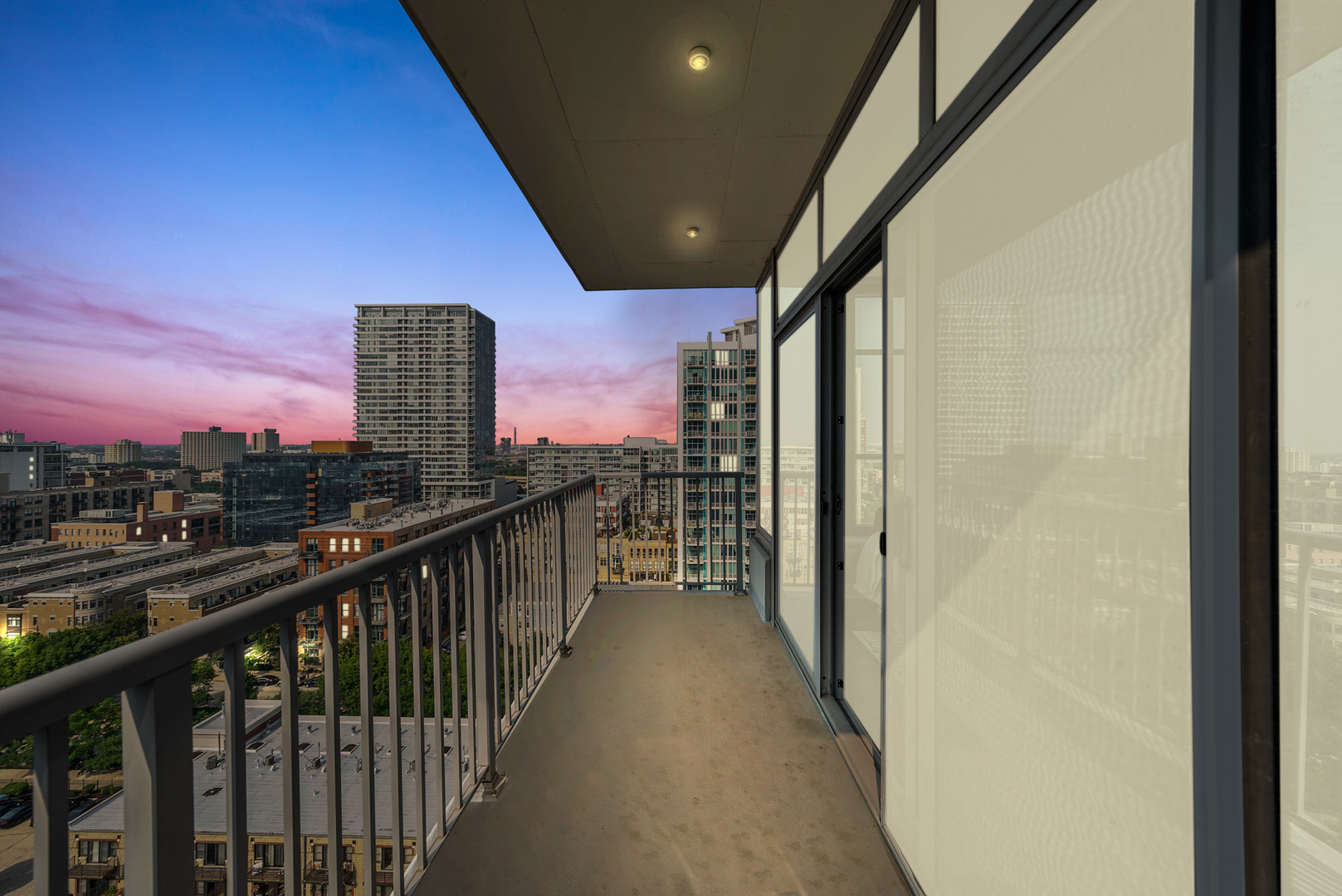 1600 S Prairie Avenue Unit: 1507