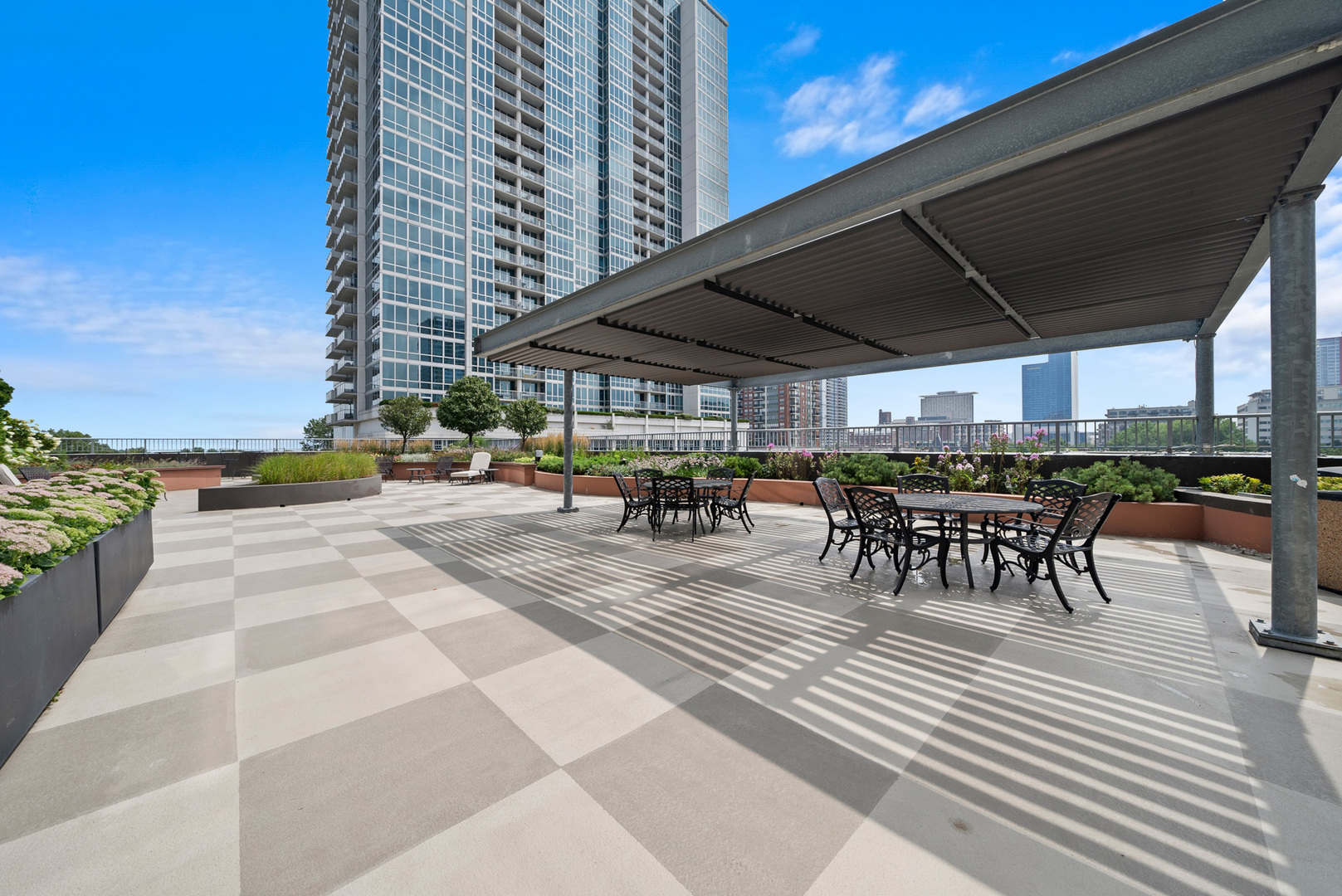 1600 S Prairie Avenue Unit: 1507