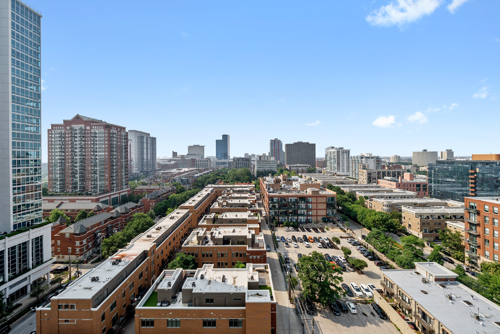 1600 S Prairie Avenue Unit: 1507