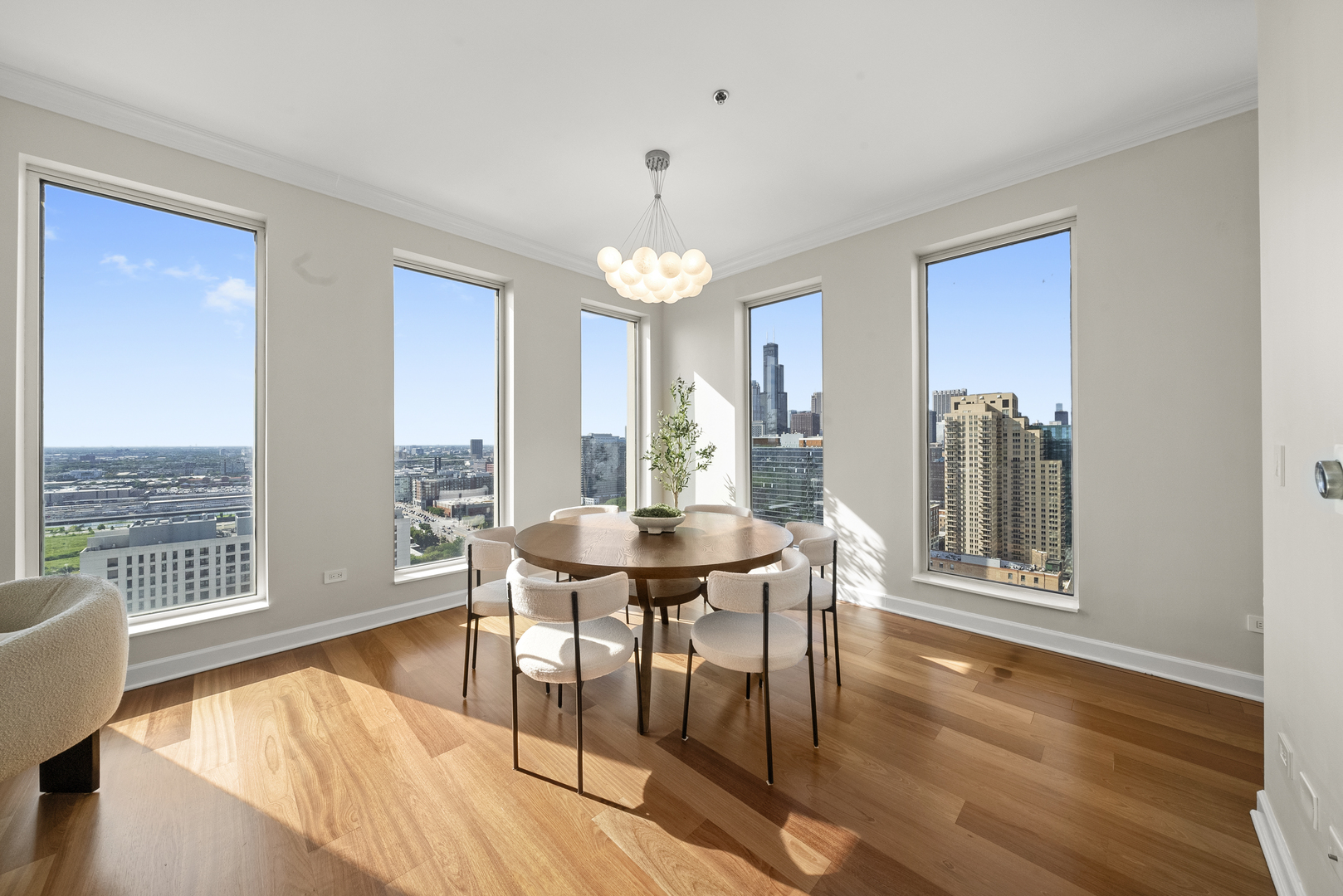 1250 S Michigan Avenue Unit: 2900