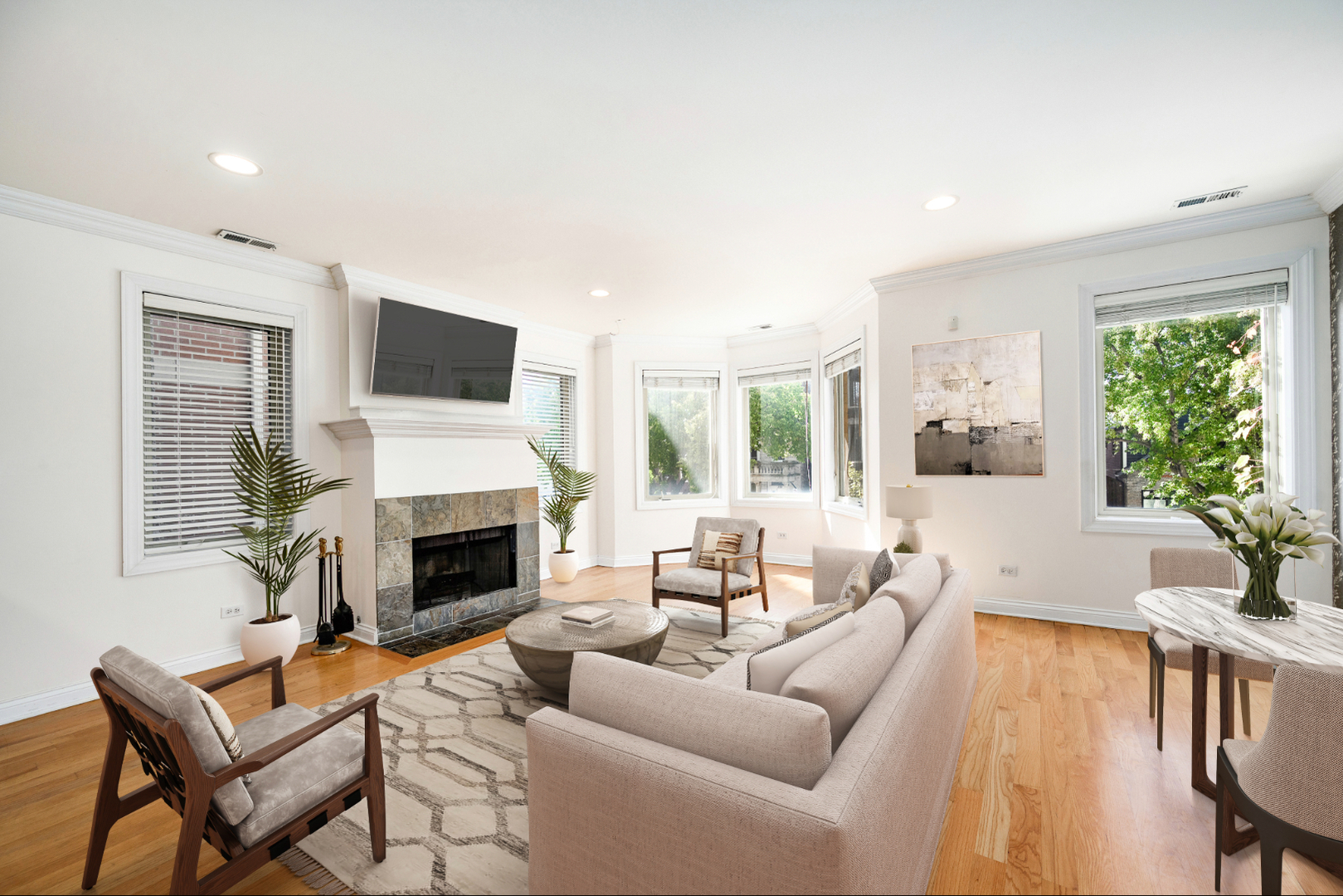 1533 N Campbell Avenue Unit: 2