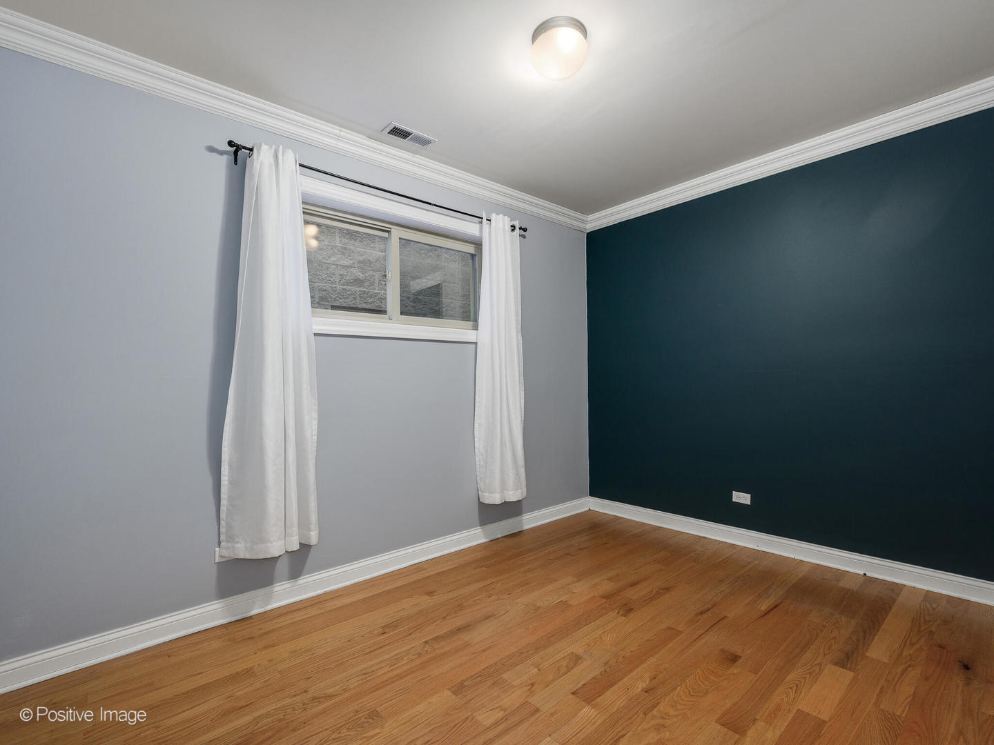 1533 N Campbell Avenue Unit: 2