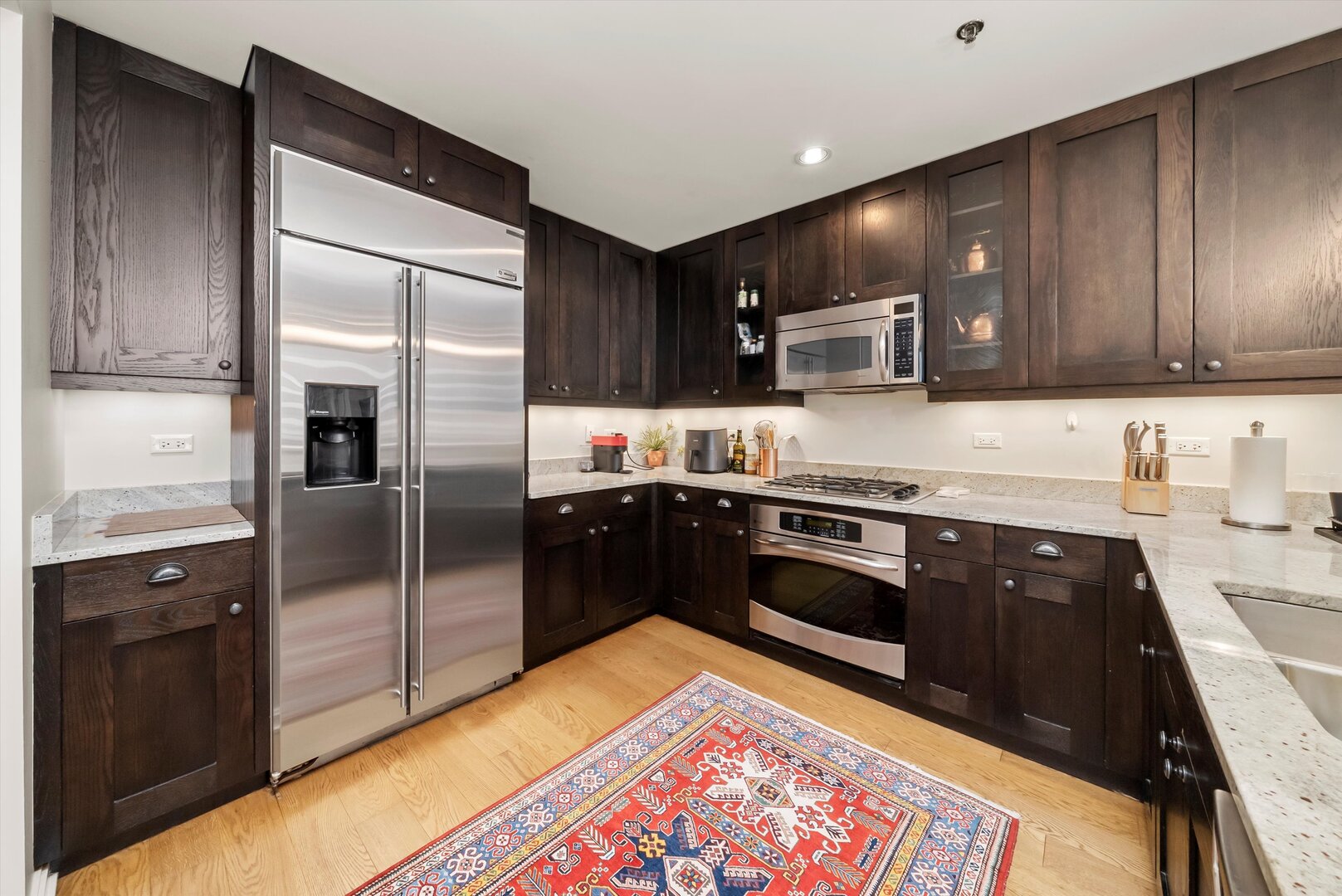 160 E Illinois Street Unit: 2101