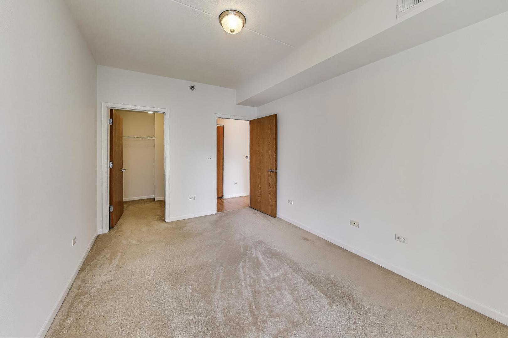 1250 S INDIANA Avenue Unit: 710