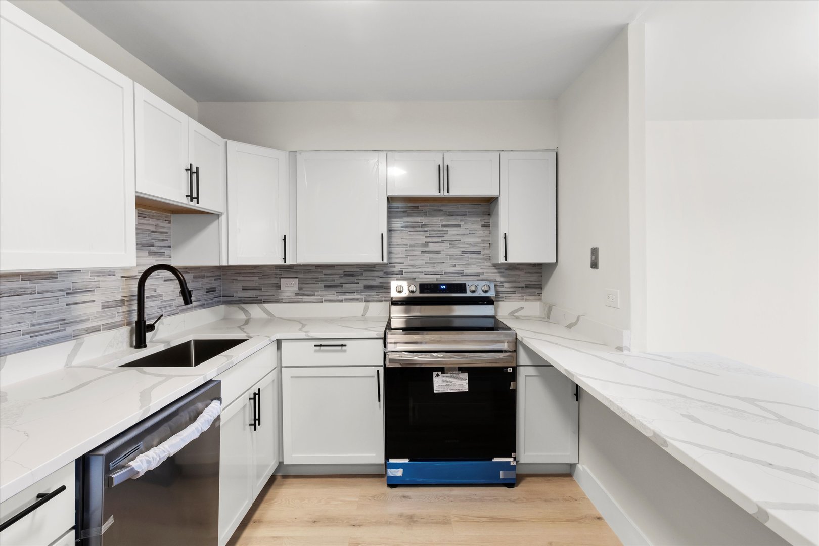 1560 N Sandburg Terrace Unit: 1508J