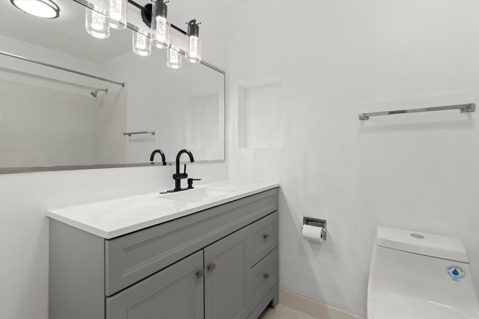 1560 N Sandburg Terrace Unit: 1508J