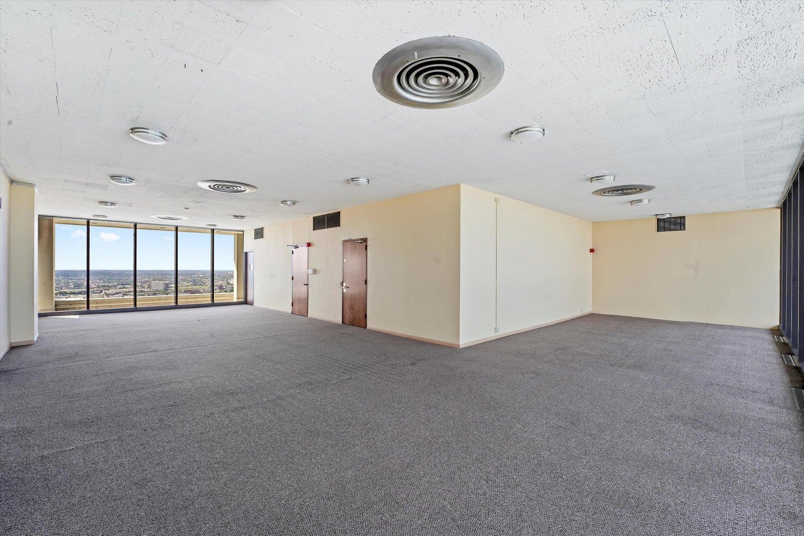 1560 N Sandburg Terrace Unit: 1508J