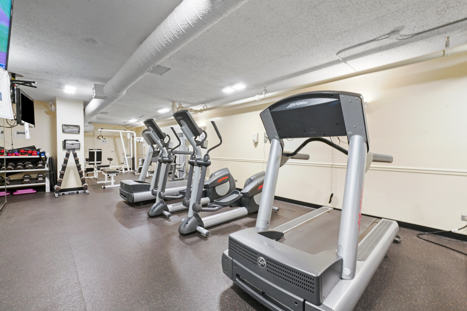 1560 N Sandburg Terrace Unit: 1508J