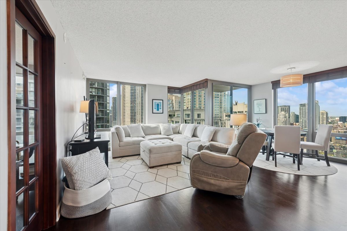 2 E Erie Street Unit: 2605