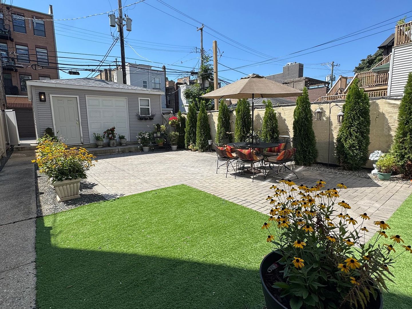 1913 W Cuyler Avenue Unit: 2