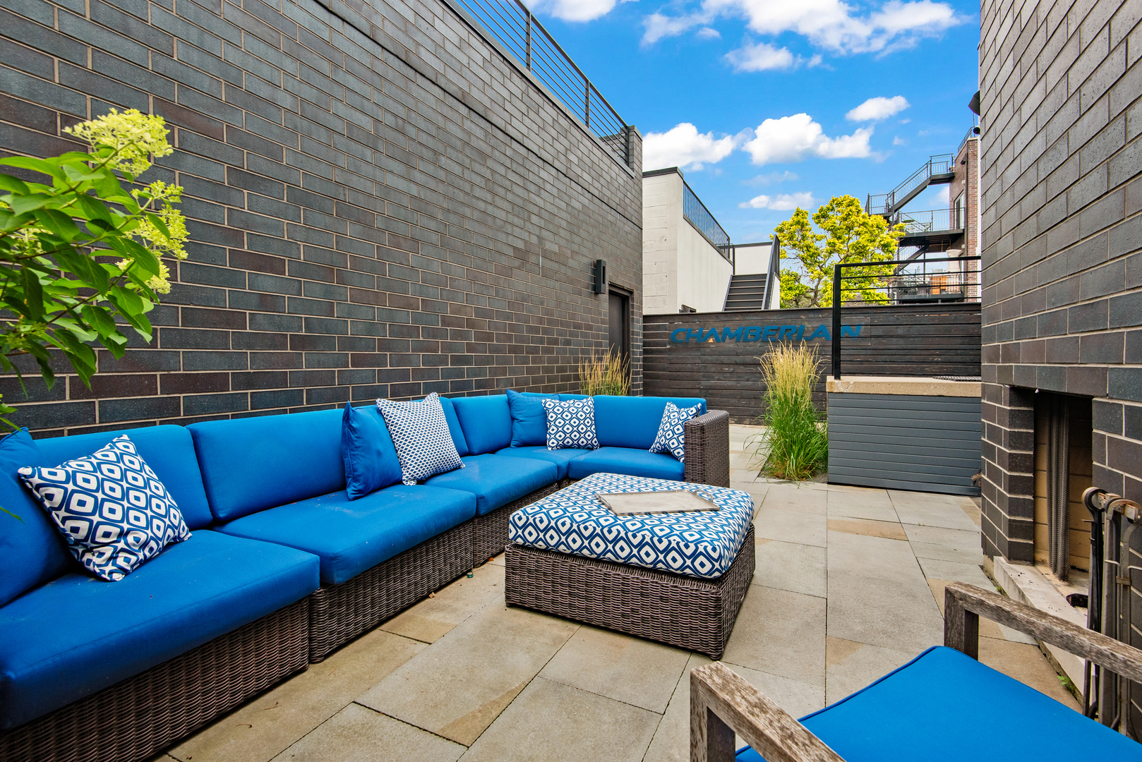 1622 N Wolcott Avenue