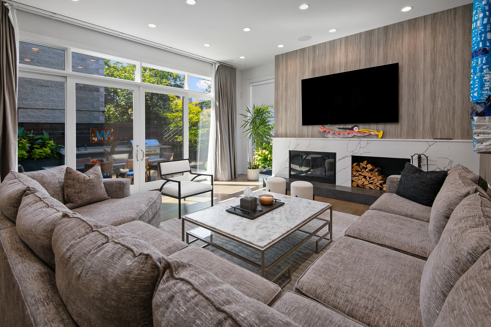 1622 N Wolcott Avenue